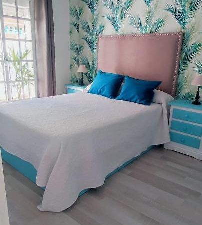 Apartamentos Ana'S Cozy Inns Торремолинос Экстерьер фото