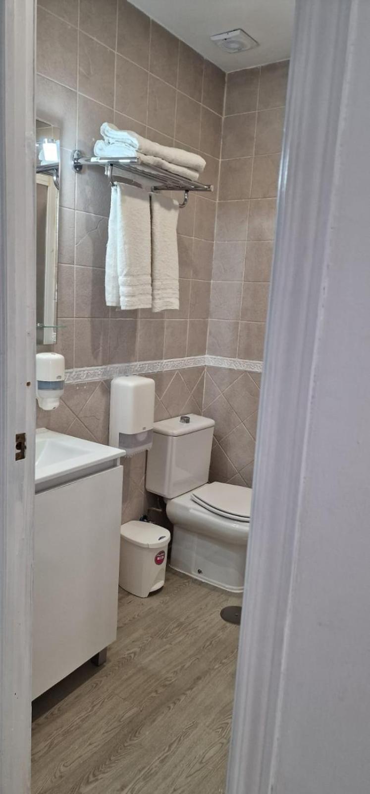 Apartamentos Ana'S Cozy Inns Торремолинос Экстерьер фото