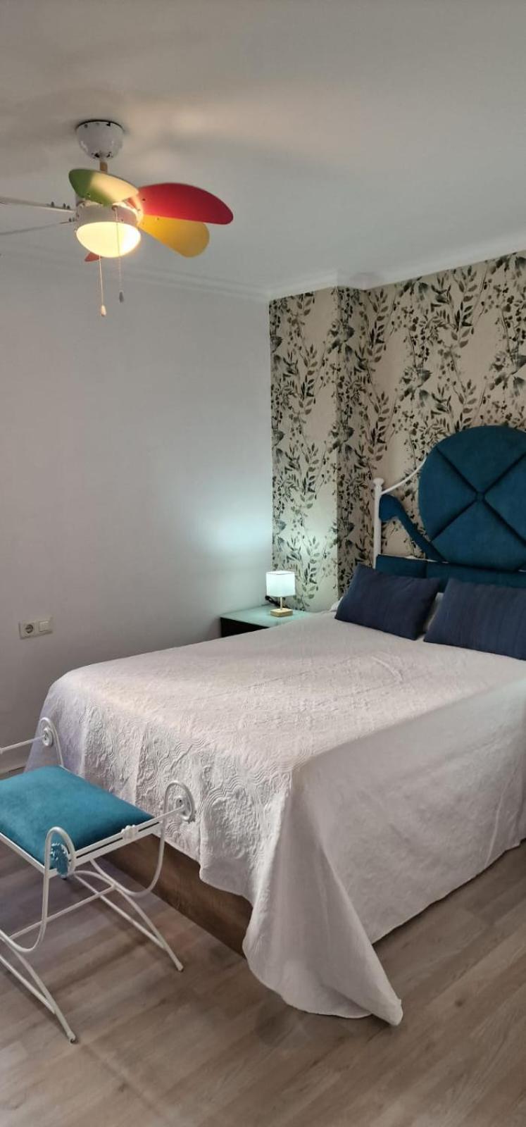 Apartamentos Ana'S Cozy Inns Торремолинос Экстерьер фото
